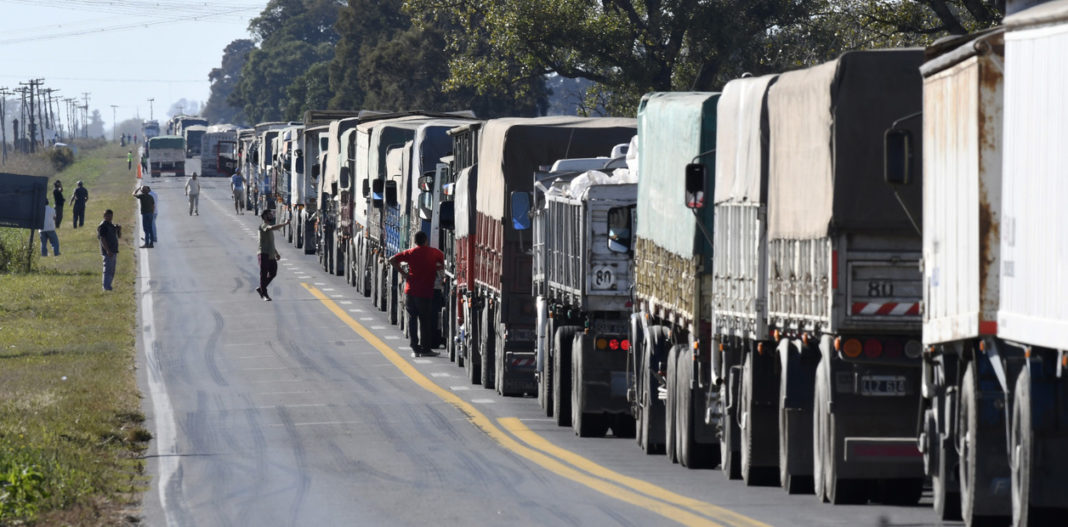 Los costos de transportar mercadería en camión aumentaron un 3 5